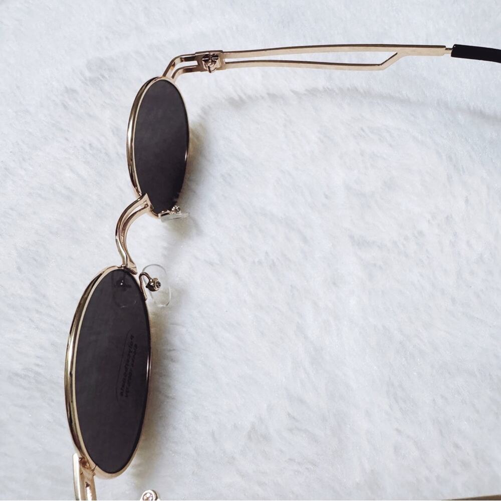 Brandon Black with Gold Rim Round Sunglasses - Picture 6 of 13